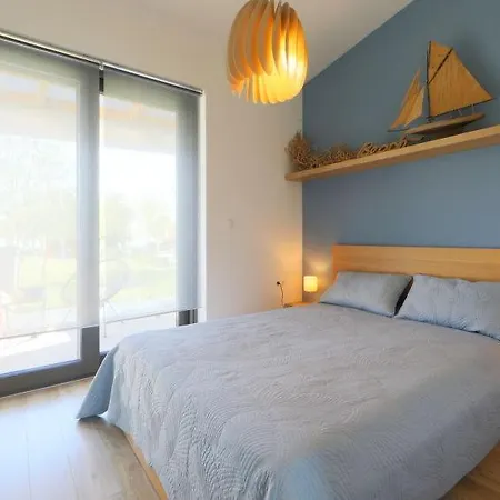 Vitorlas Apartman *
