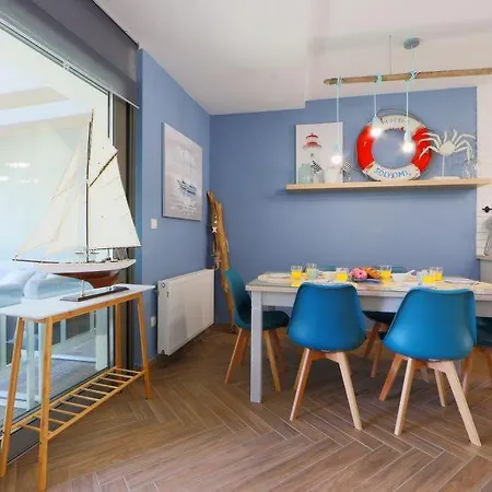 Vitorlas Apartman Apartment