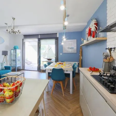 Vitorlas Apartman * Zamardi