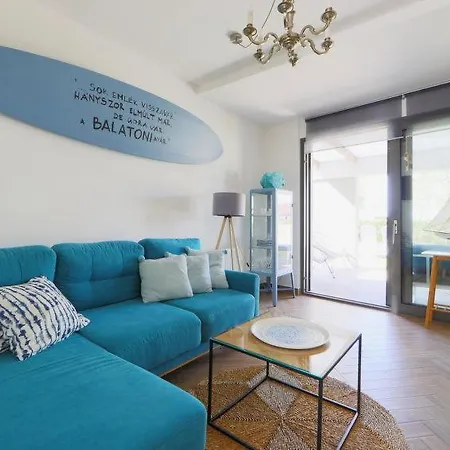 Vitorlas Apartman Zamardi